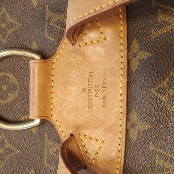 LOUIS VUITTONMonogram Montsouris PM. 23 - Picture 4 of 16